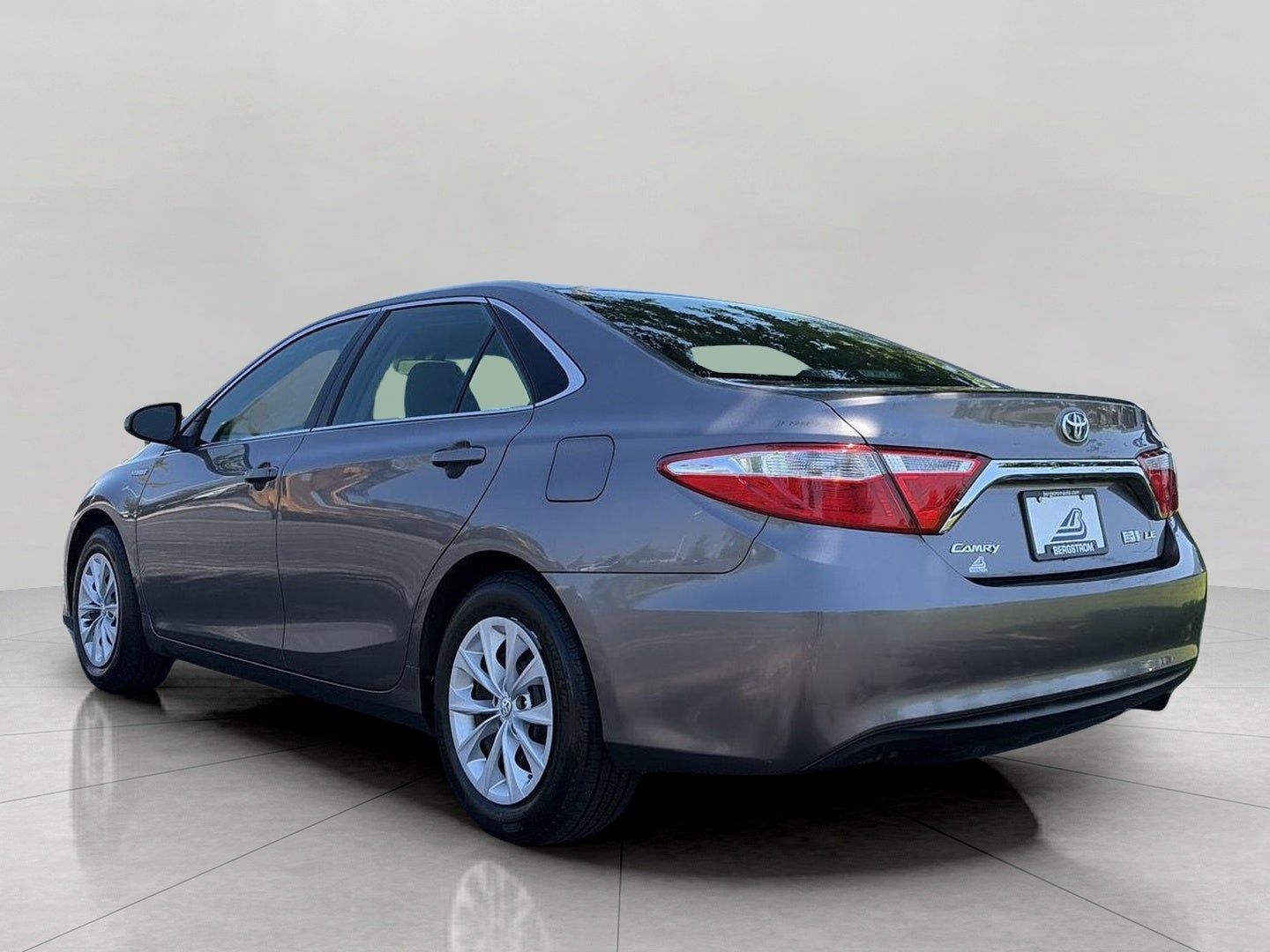 2016 Toyota Camry Hybrid 4dr Sdn LE