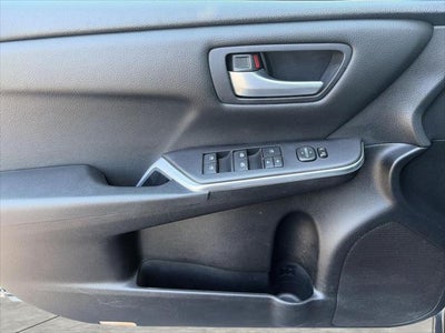 2016 Toyota Camry Hybrid 4dr Sdn LE