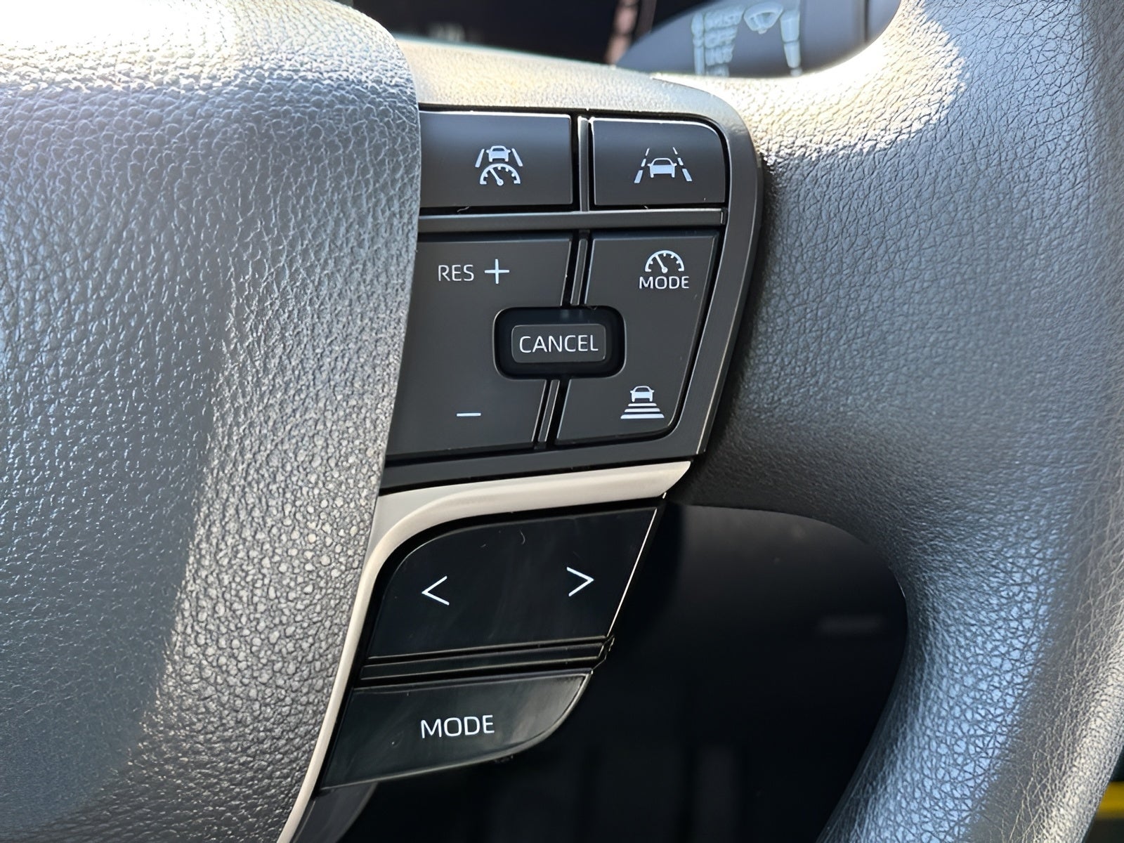 2025 Toyota CAMRY SEDAN