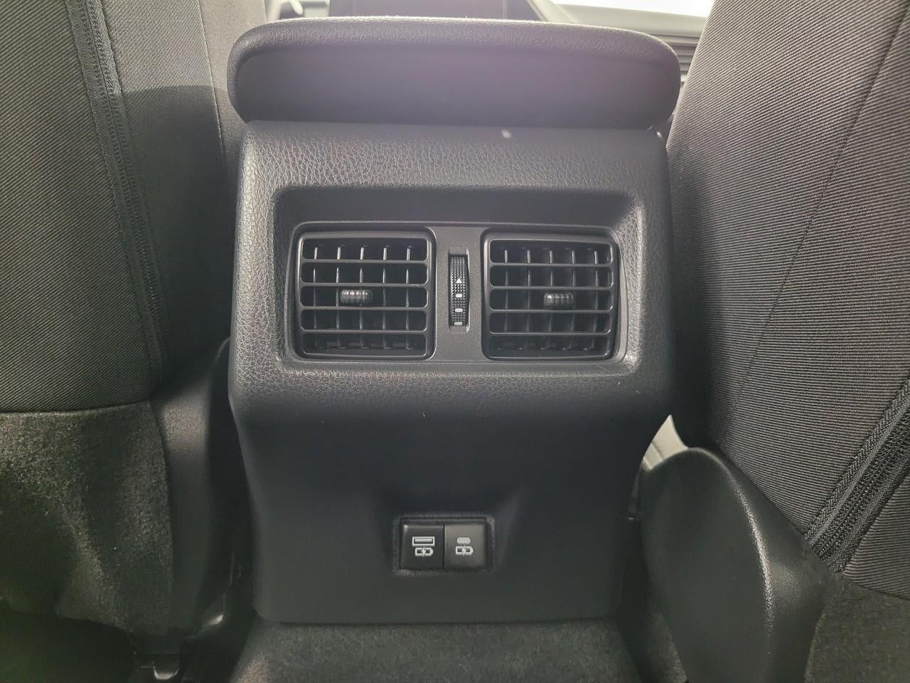 2025 Toyota CAMRY SEDAN