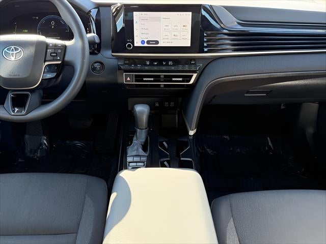 2025 Toyota CAMRY SEDAN