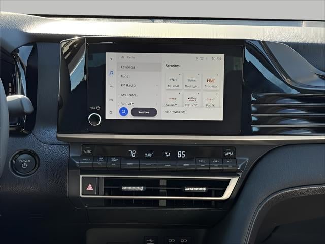 2025 Toyota CAMRY SEDAN