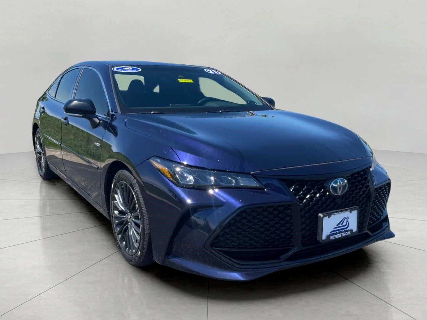 2021 Toyota Avalon Hybrid XSE FWD