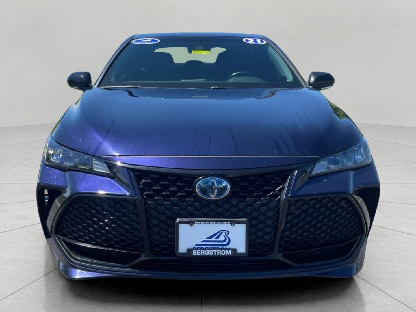 2021 Toyota Avalon Hybrid XSE FWD