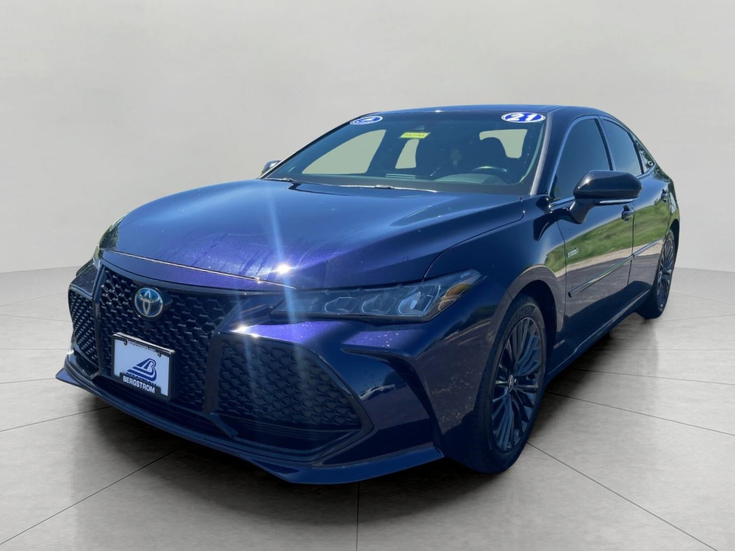 2021 Toyota Avalon Hybrid XSE FWD