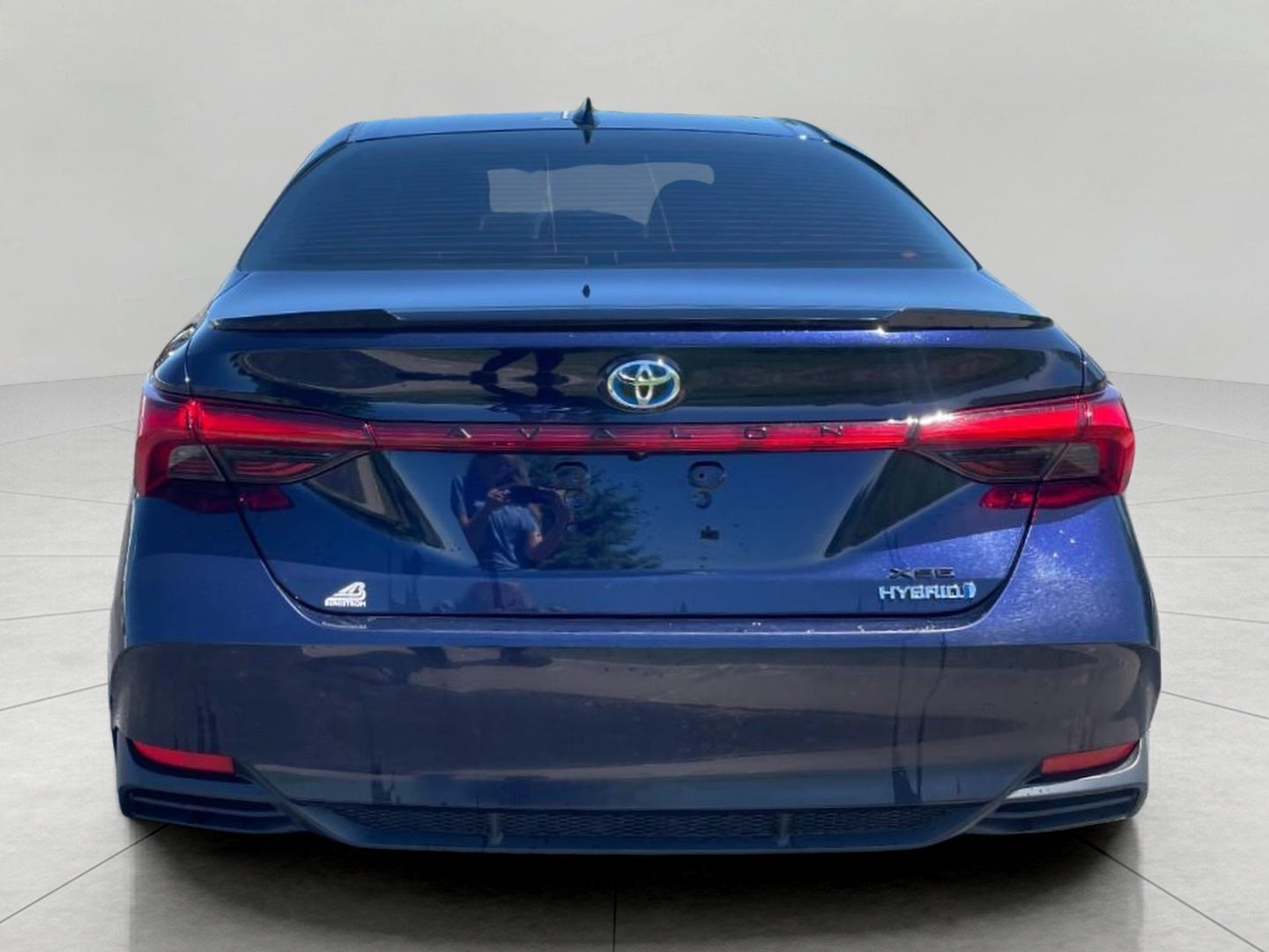 2021 Toyota Avalon Hybrid XSE FWD