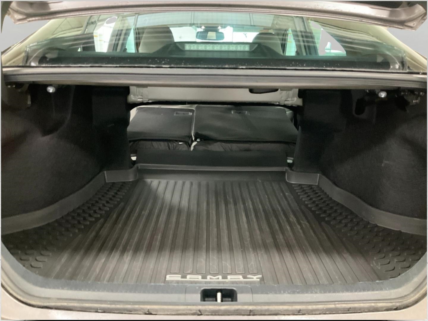 2023 Toyota Camry Hybrid XLE CVT