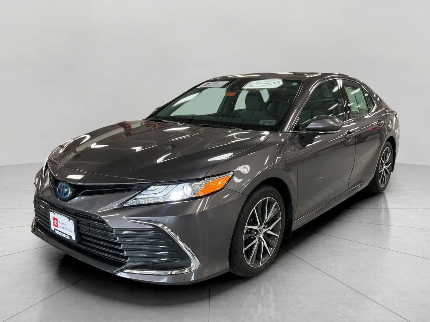 2023 Toyota Camry Hybrid XLE CVT