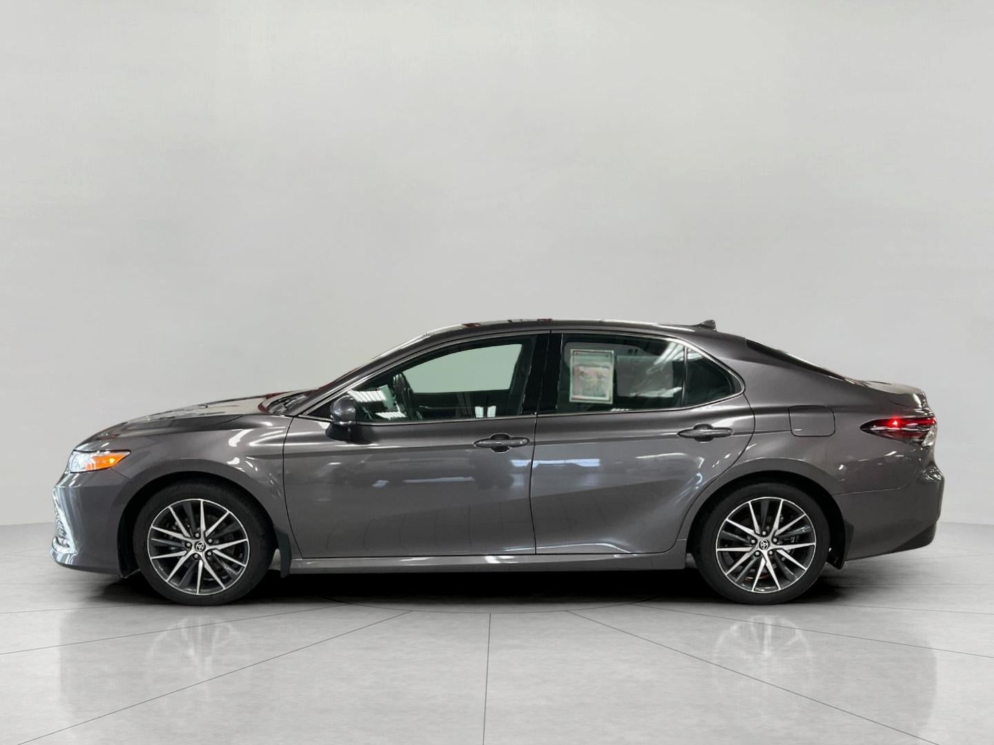 2023 Toyota Camry Hybrid XLE CVT