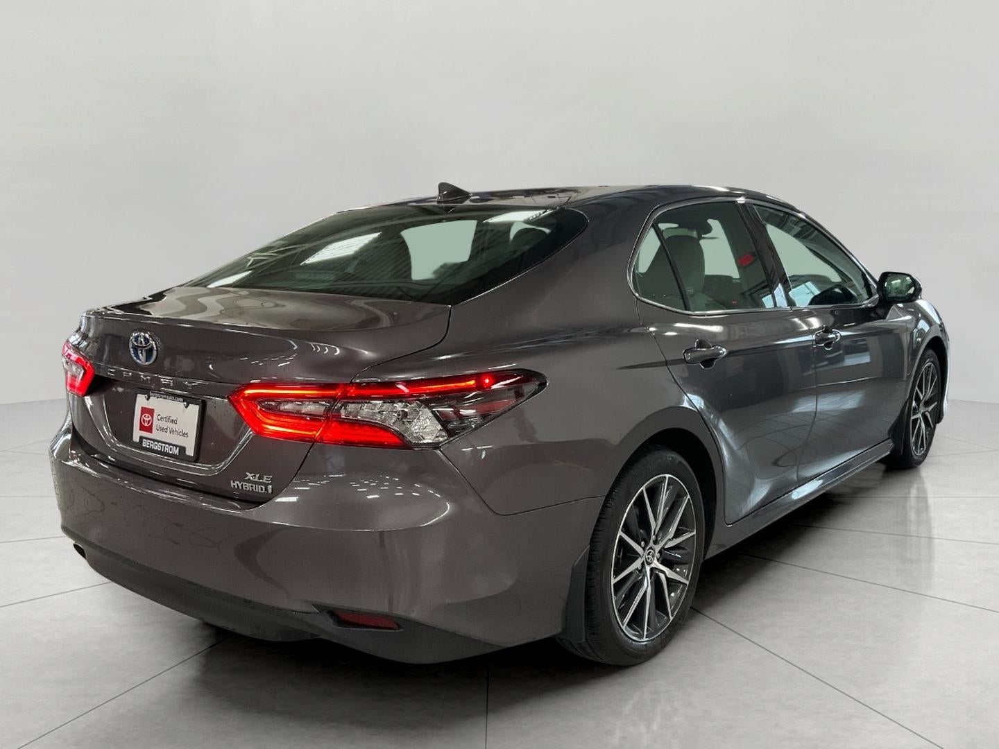 2023 Toyota Camry Hybrid XLE CVT