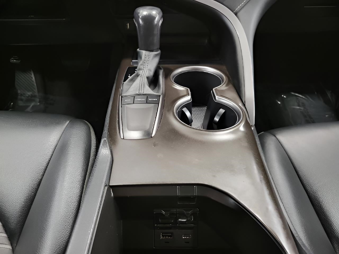 2023 Toyota Camry SE Auto