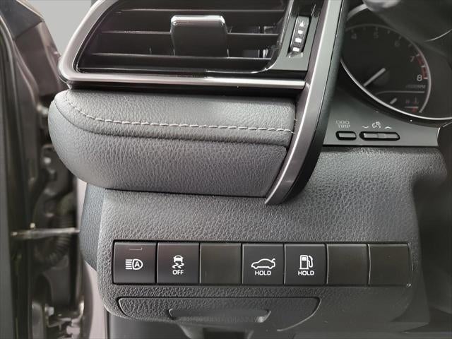 2023 Toyota Camry SE Auto