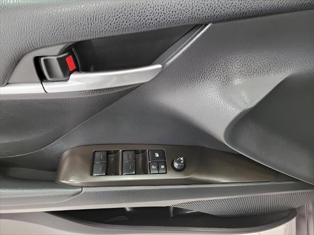 2023 Toyota Camry SE Auto