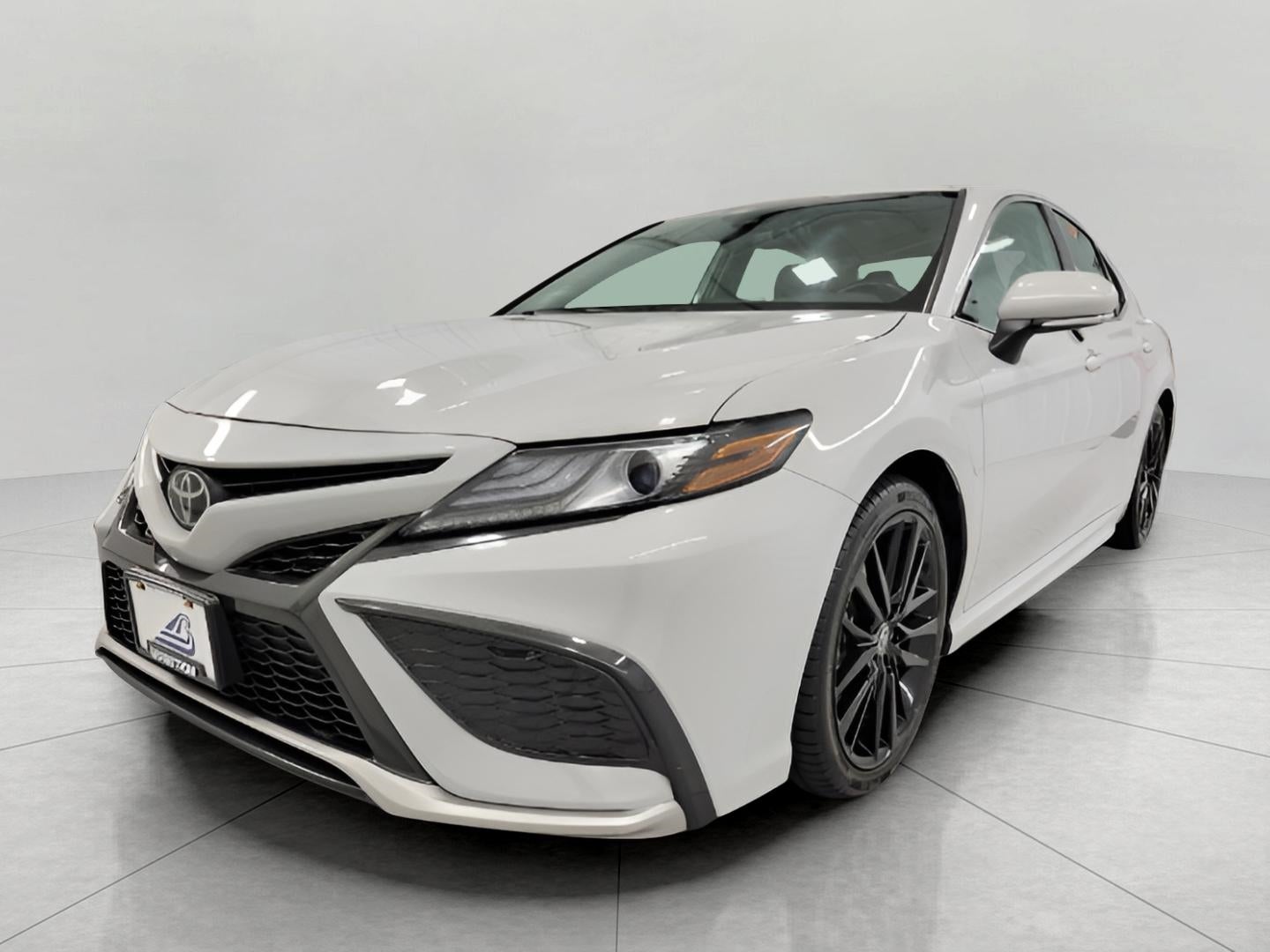 2023 Toyota Camry XSE Auto