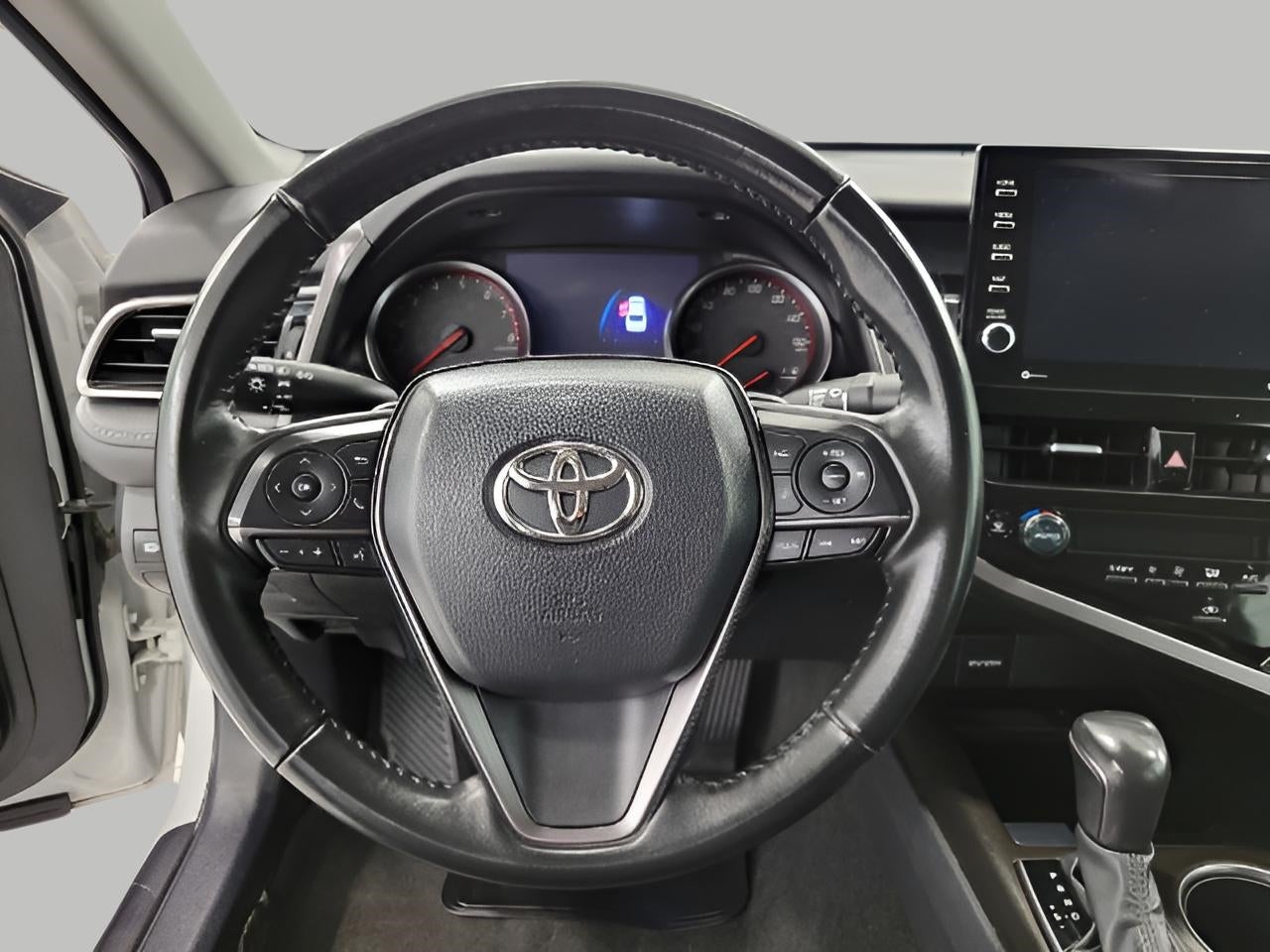 2023 Toyota Camry XSE Auto