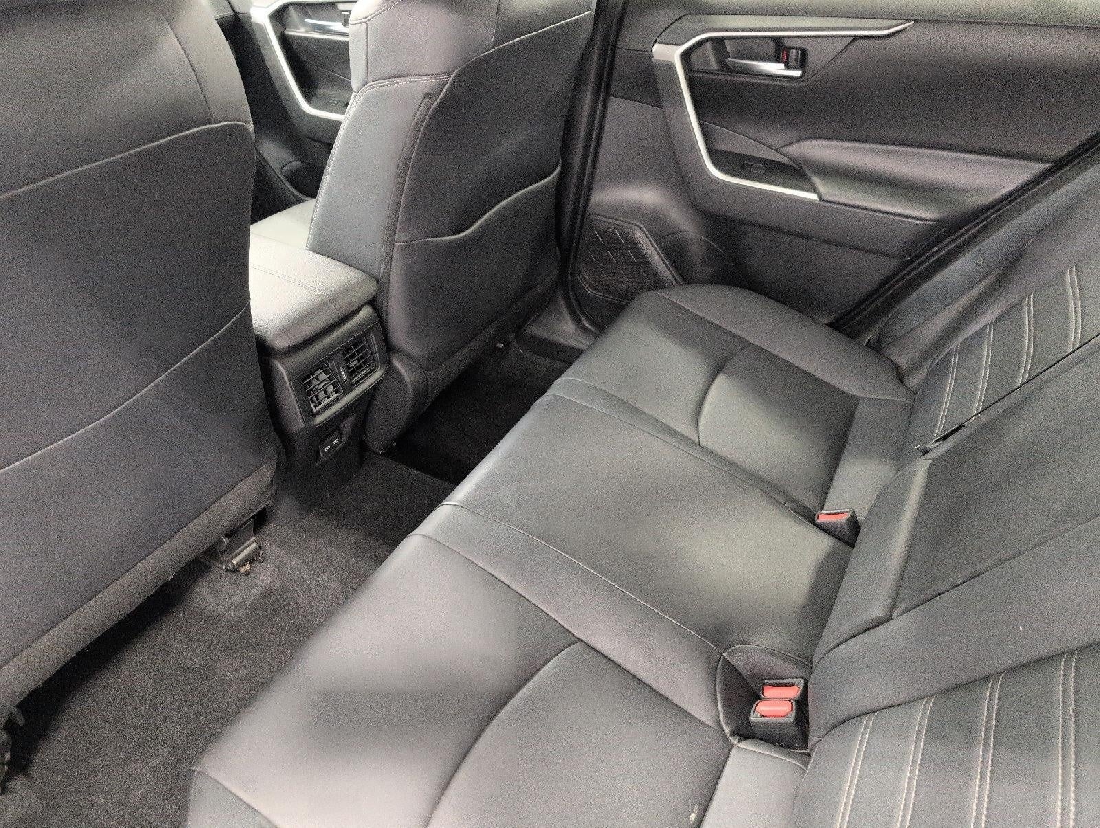 2022 Toyota RAV4 Hybrid XLE Premium AWD