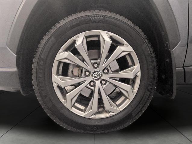2022 Toyota RAV4 Hybrid XLE Premium AWD