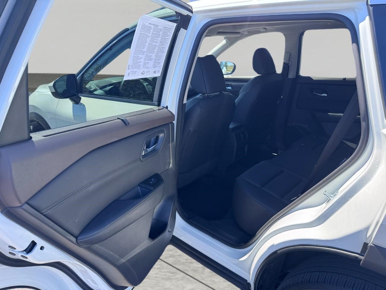 2023 Nissan Rogue AWD SV