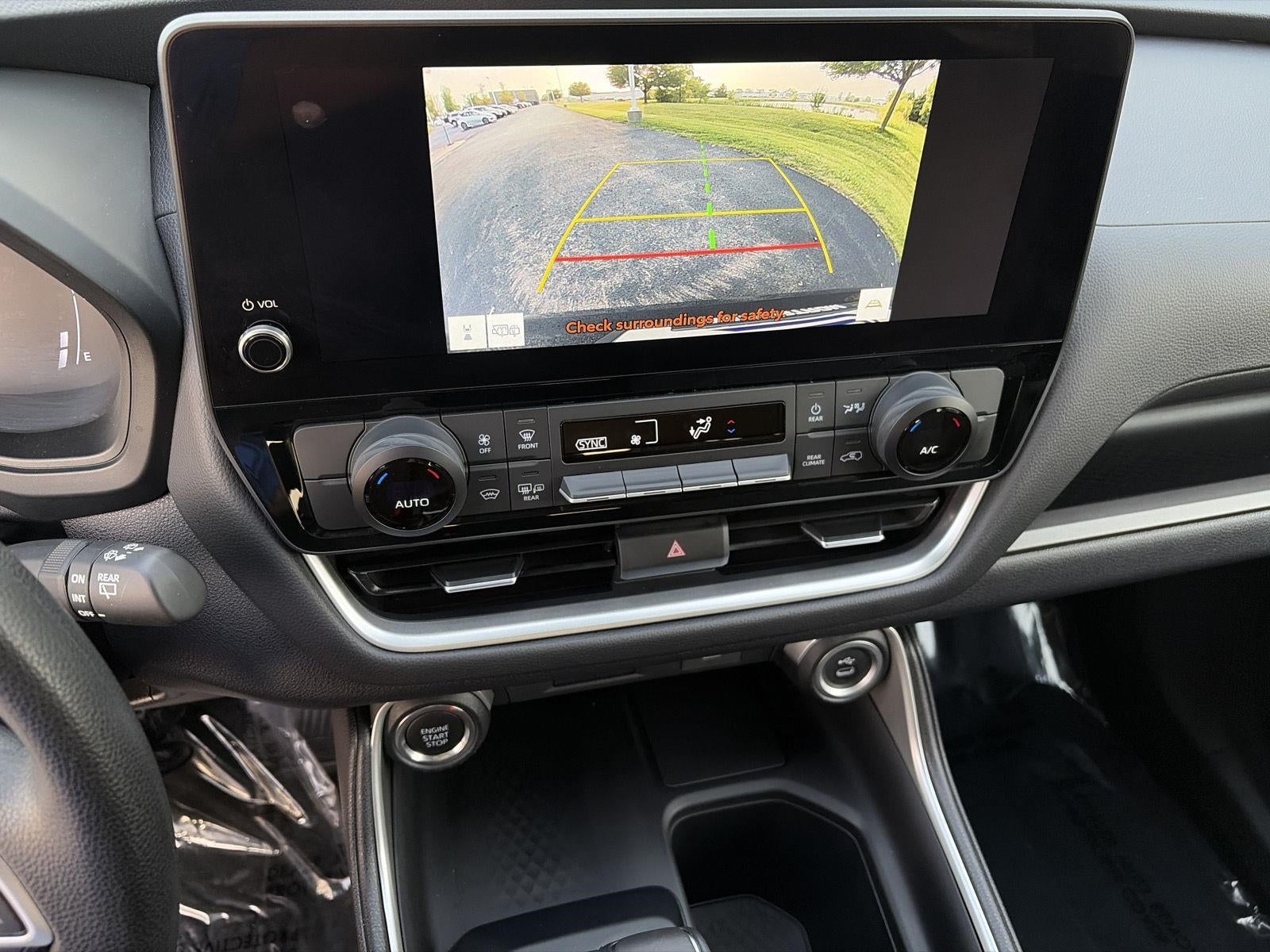2025 Toyota Grand Highlander LE FWD