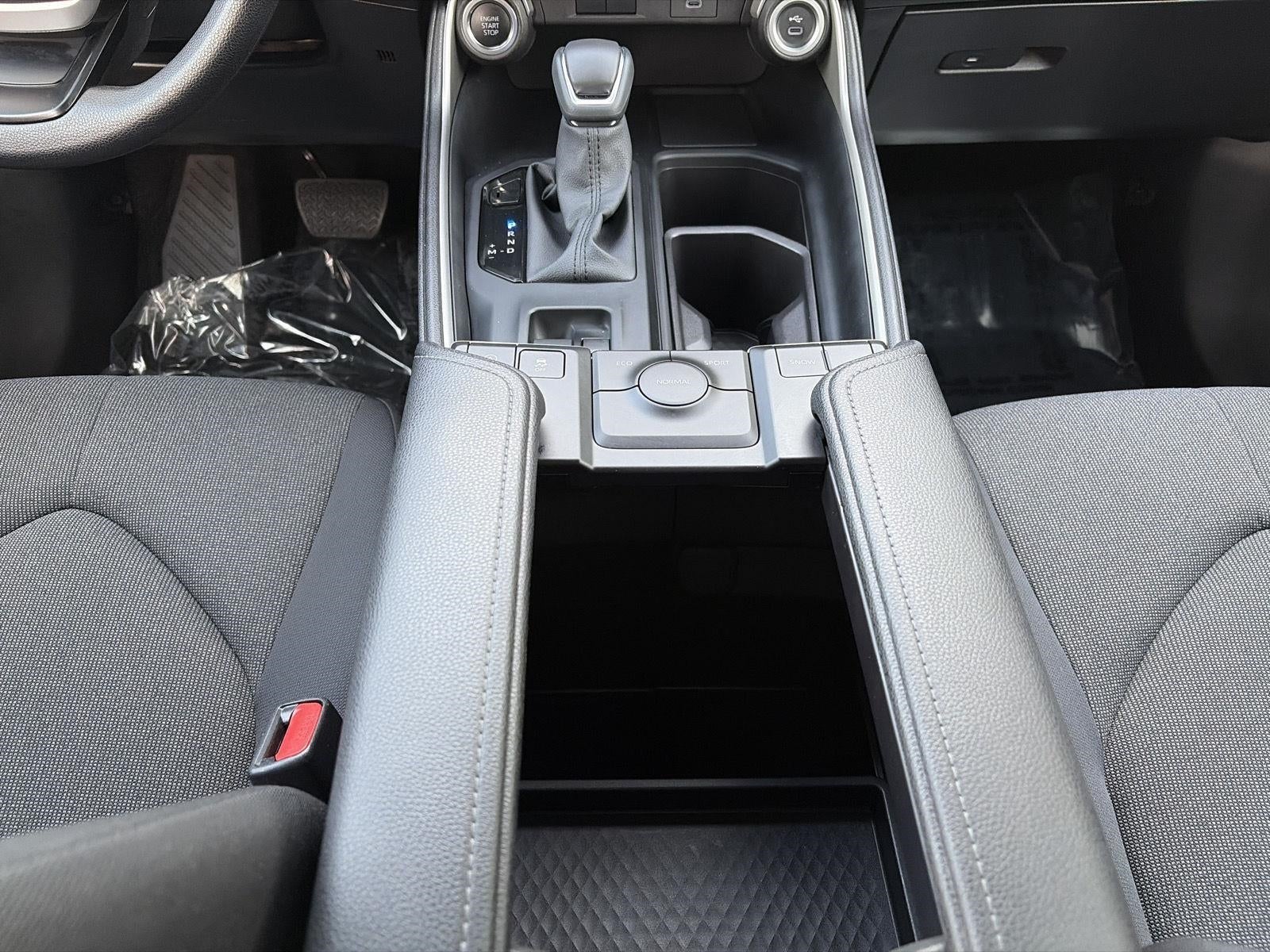 2025 Toyota Grand Highlander LE FWD