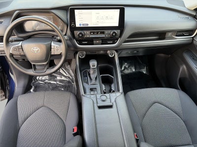 2025 Toyota Grand Highlander LE FWD