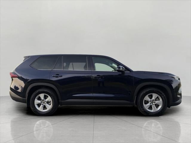 2025 Toyota Grand Highlander LE FWD