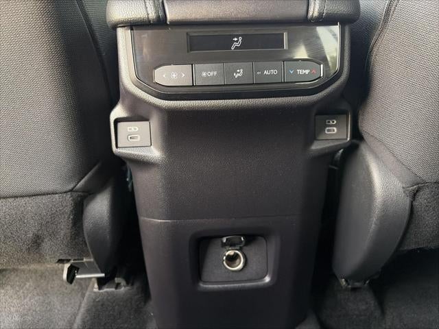 2025 Toyota Grand Highlander LE FWD