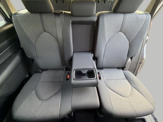 2025 Toyota Grand Highlander LE FWD