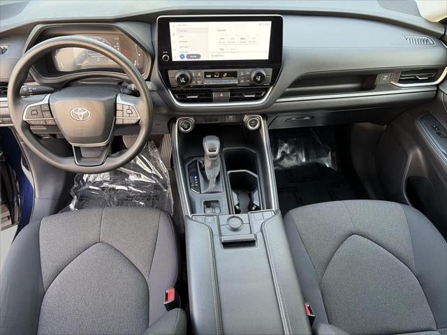 2025 Toyota Grand Highlander LE FWD
