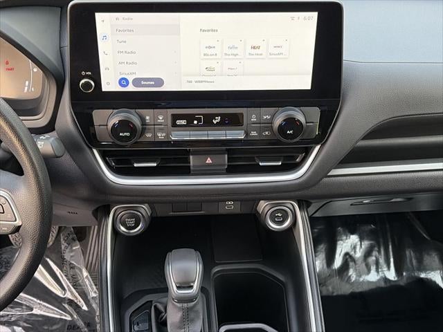 2025 Toyota Grand Highlander LE FWD