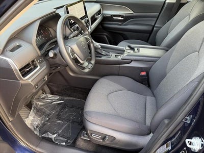 2025 Toyota Grand Highlander LE FWD