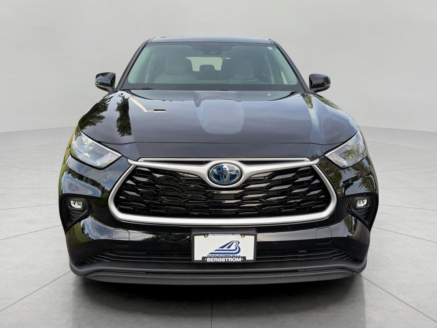 2022 Toyota Highlander Hybrid LE AWD