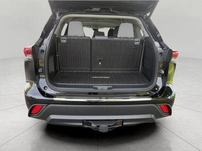 2022 Toyota Highlander Hybrid LE AWD