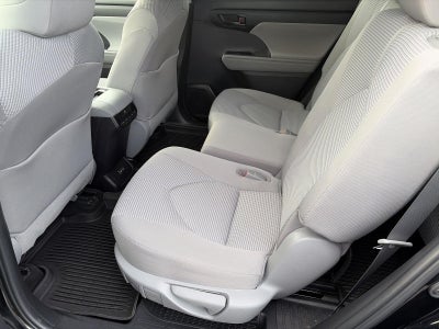 2022 Toyota Highlander Hybrid LE AWD
