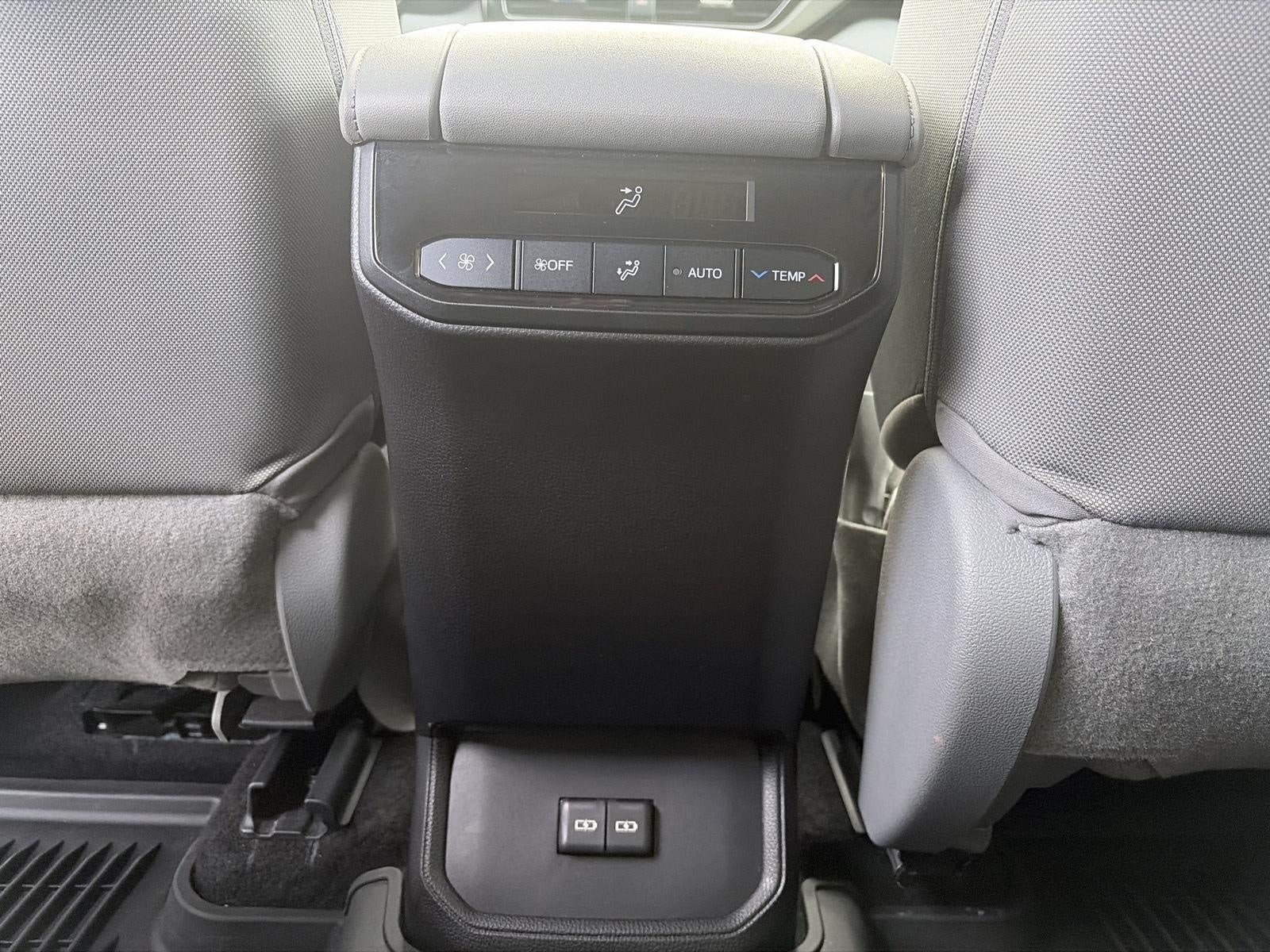 2022 Toyota Highlander Hybrid LE AWD