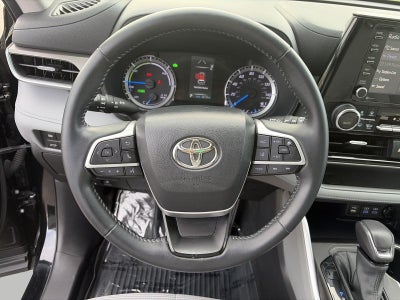 2022 Toyota Highlander Hybrid LE AWD