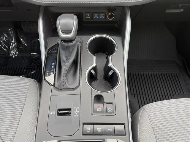 2022 Toyota Highlander Hybrid LE AWD
