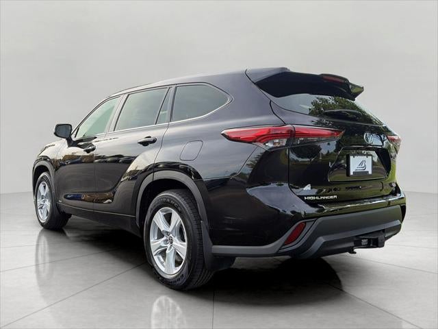 2022 Toyota Highlander Hybrid LE AWD