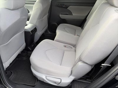 2022 Toyota Highlander Hybrid LE AWD