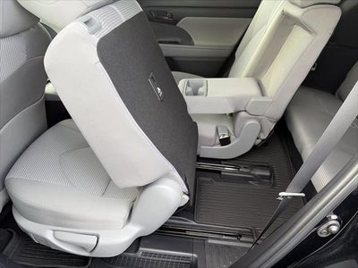 2022 Toyota Highlander Hybrid LE AWD