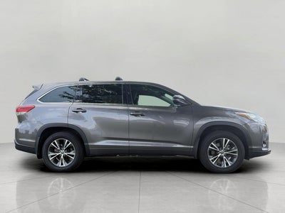 2017 Toyota Highlander LE Plus V6 AWD
