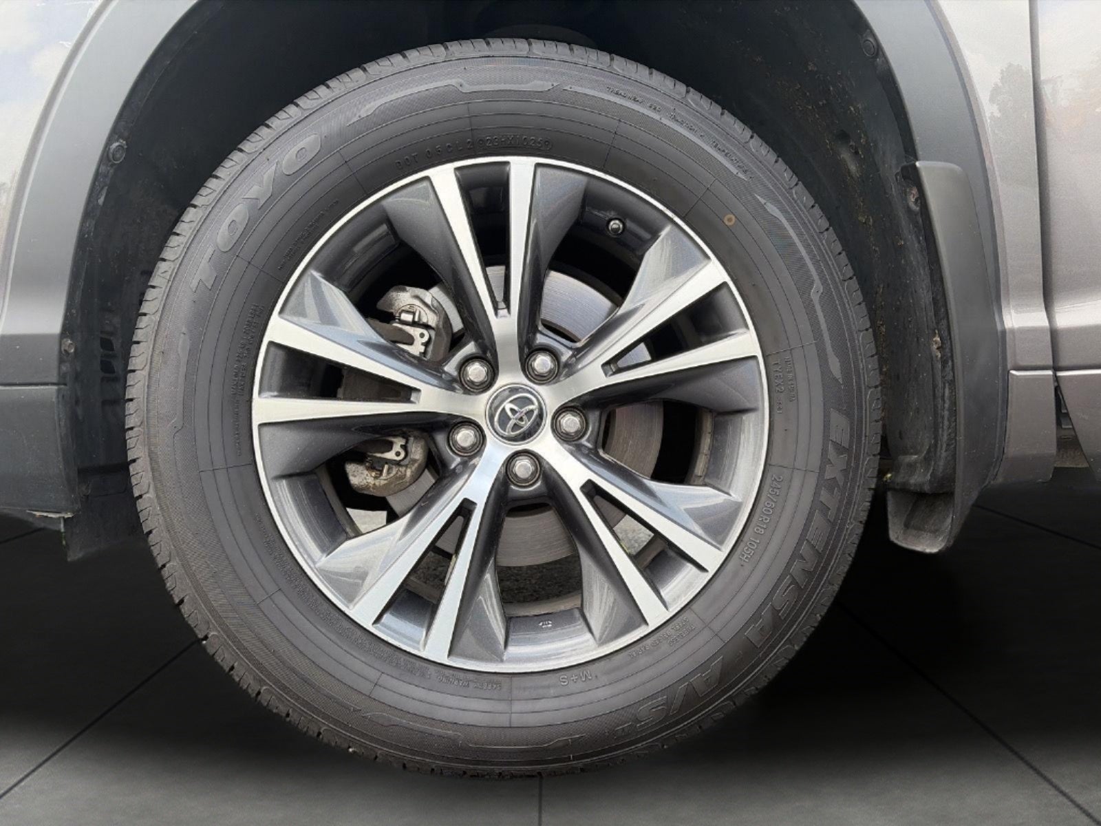 2017 Toyota Highlander LE Plus V6 AWD