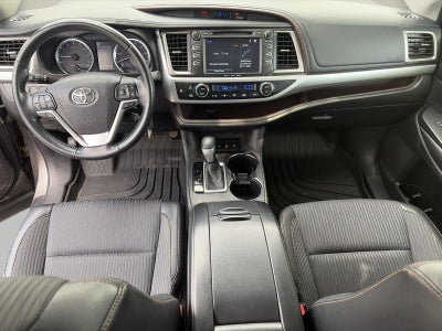 2017 Toyota Highlander LE Plus V6 AWD