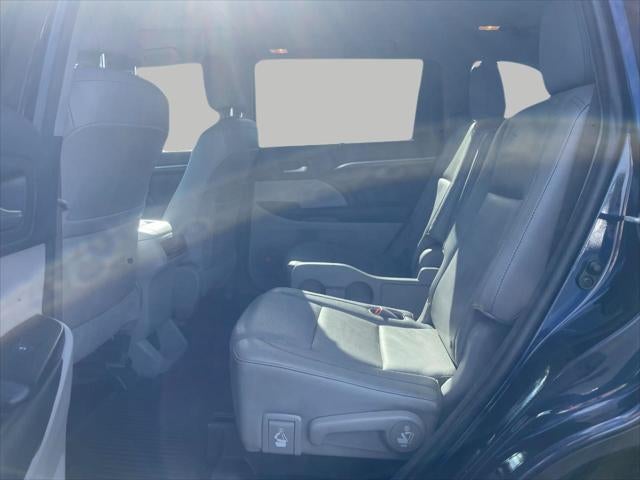 2016 Toyota Highlander AWD 4dr V6 Limited