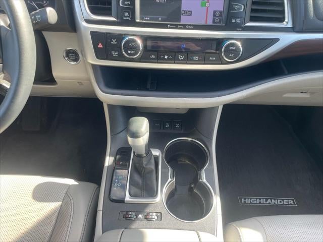 2016 Toyota Highlander AWD 4dr V6 Limited