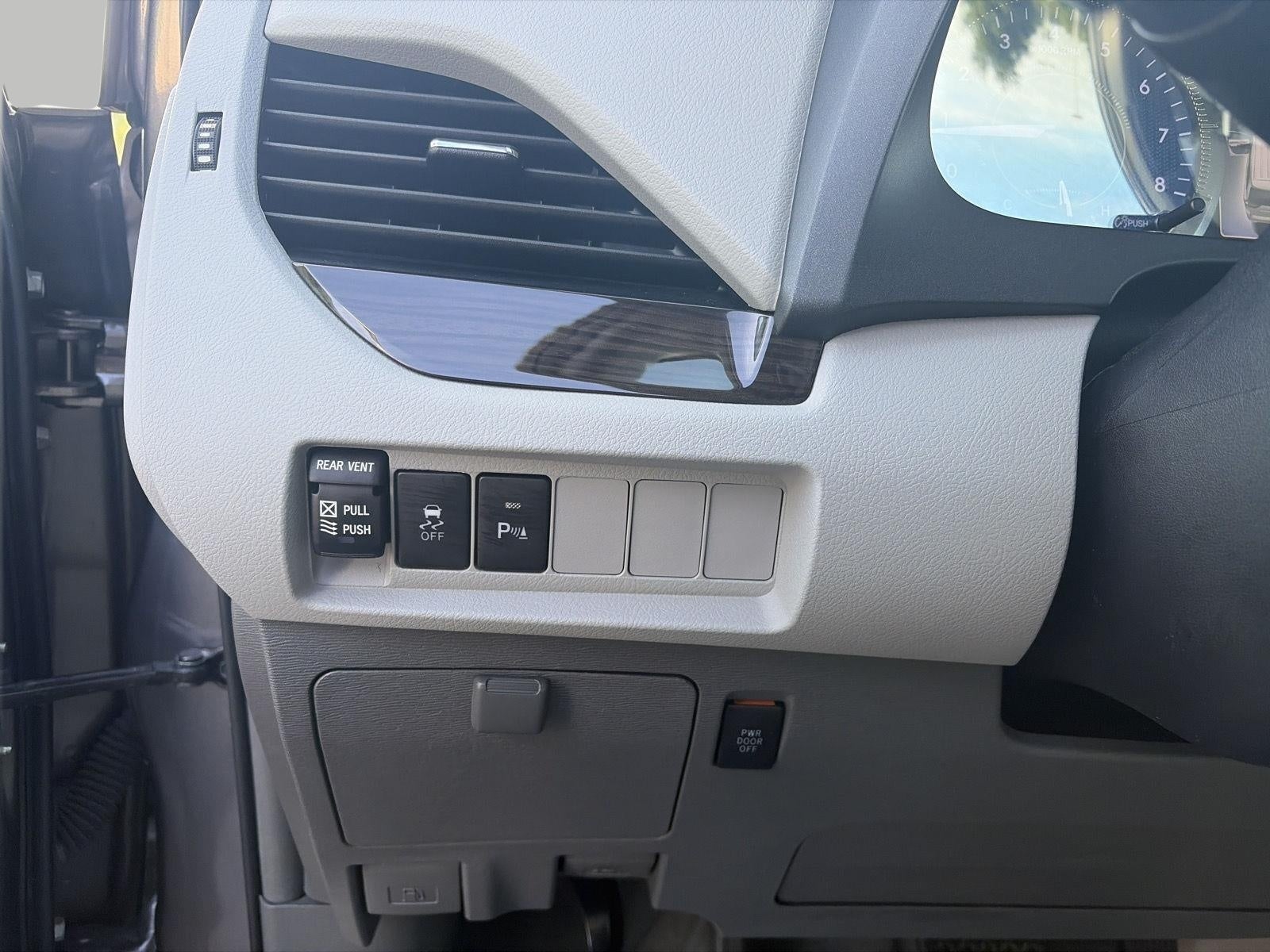 2019 Toyota Sienna XLE AWD 7-Passenger