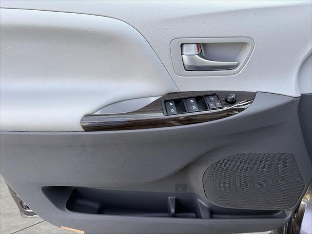 2019 Toyota Sienna XLE AWD 7-Passenger