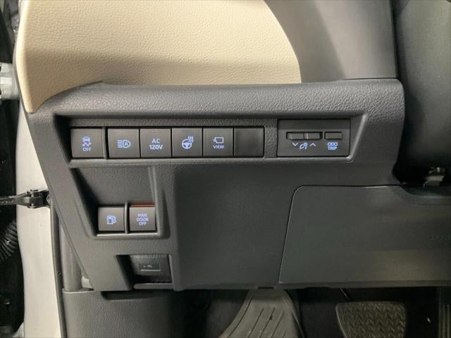 2024 Toyota Sienna Platinum AWD 7-Passenger