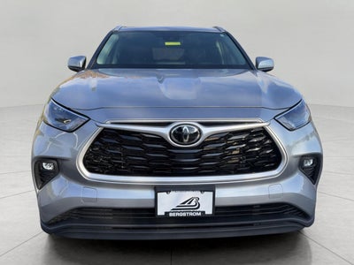 2022 Toyota Highlander XLE AWD