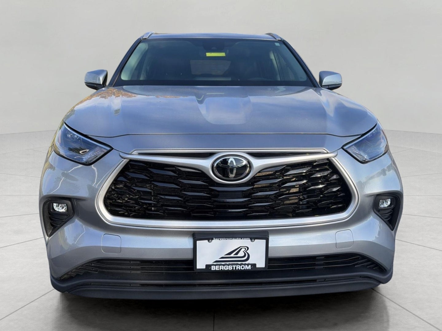 2022 Toyota Highlander XLE AWD